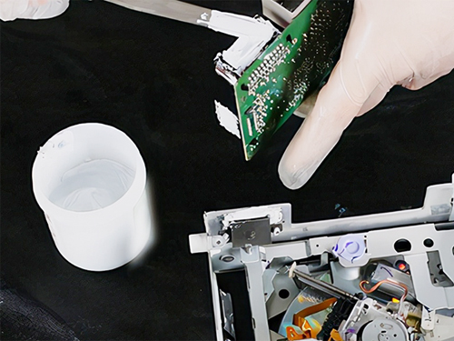 How to apply thermal grease?