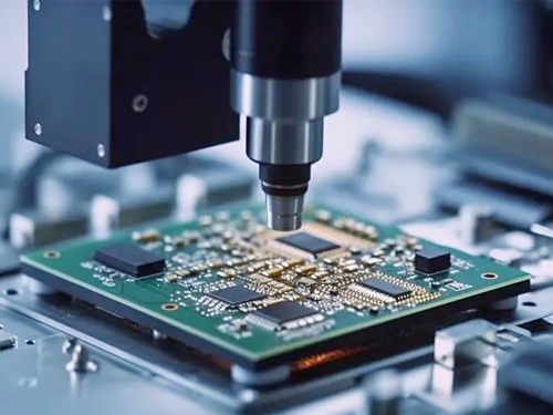 Application of thermally pads in semiconductor thermal management