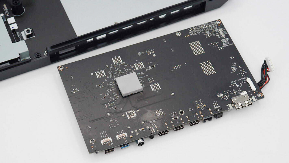 The heat dissipation application of thermal conductive pads in the main control chip of television