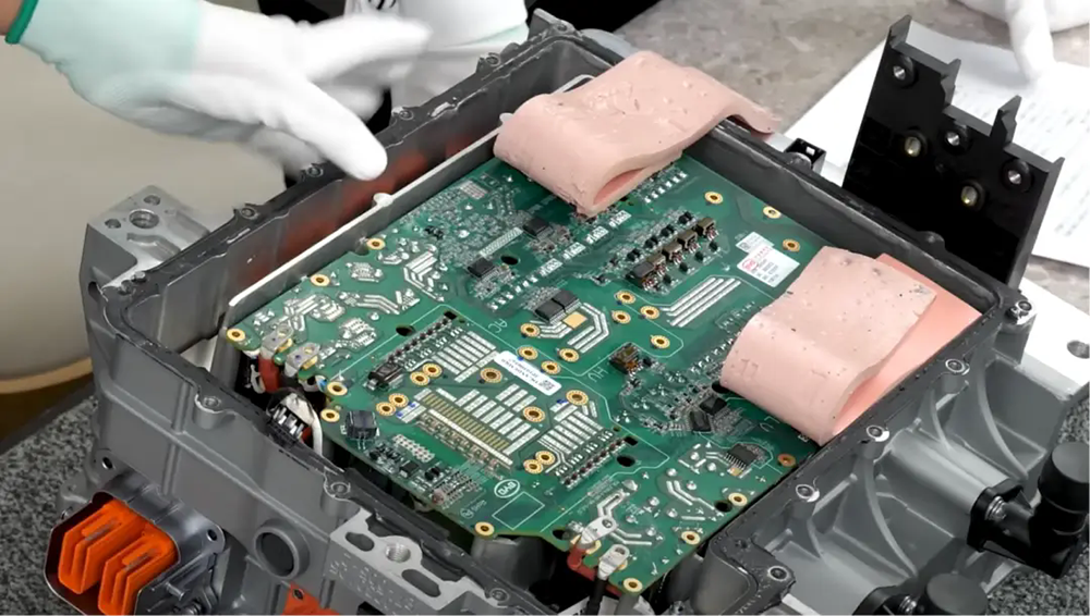 The Key Role of NFION NF150-150 Thermal Pad in Vehicle Inverters